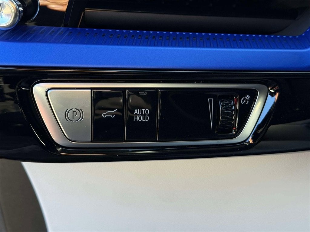 2026 Cadillac OPTIQ Premium Luxury