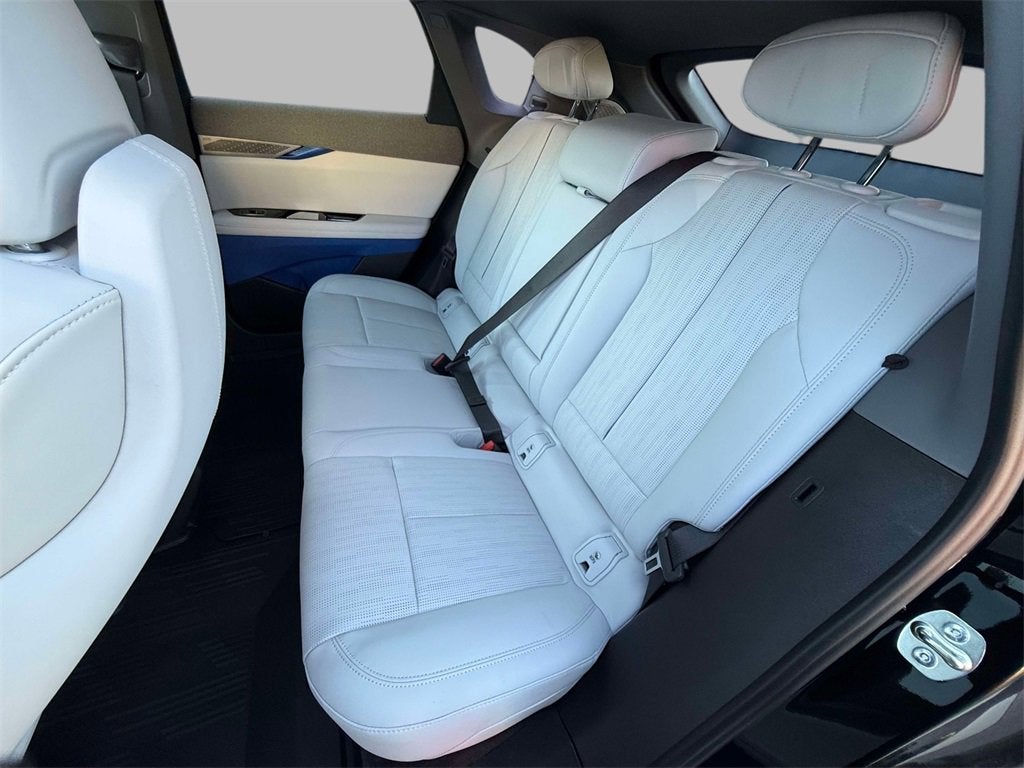 2026 Cadillac OPTIQ Premium Luxury