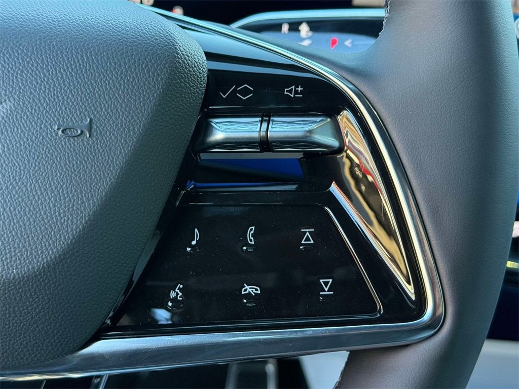 2026 Cadillac OPTIQ Premium Luxury