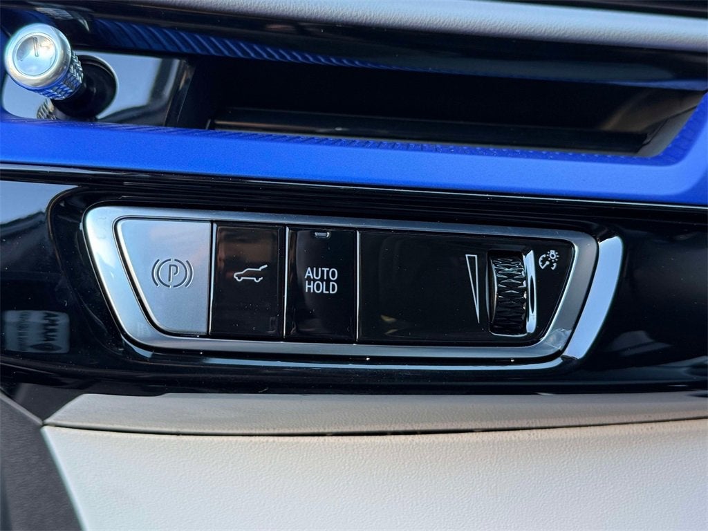 2026 Cadillac OPTIQ Premium Luxury