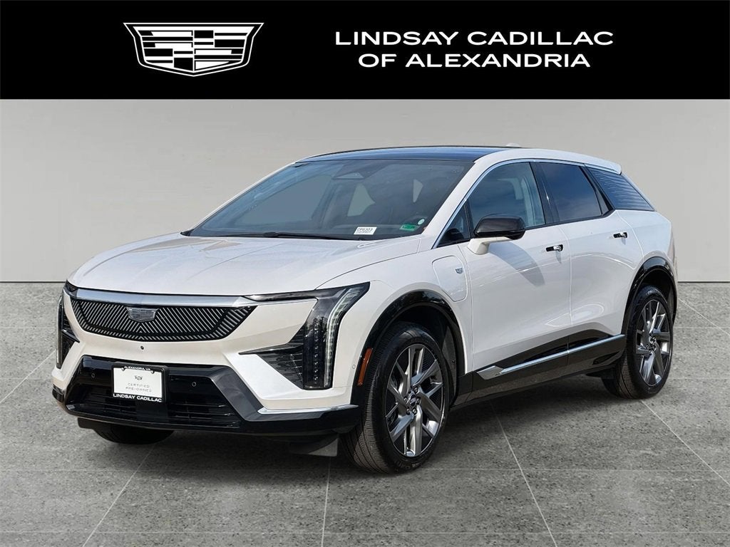 2025 Cadillac OPTIQ Luxury 2