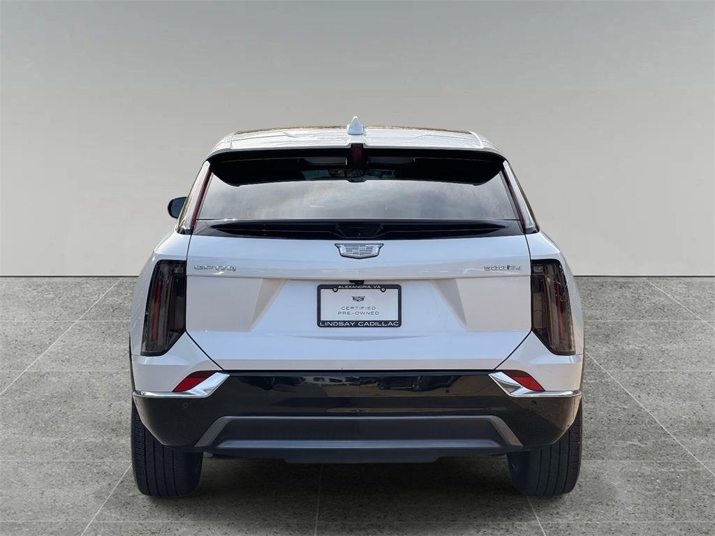 2025 Cadillac OPTIQ Luxury 2