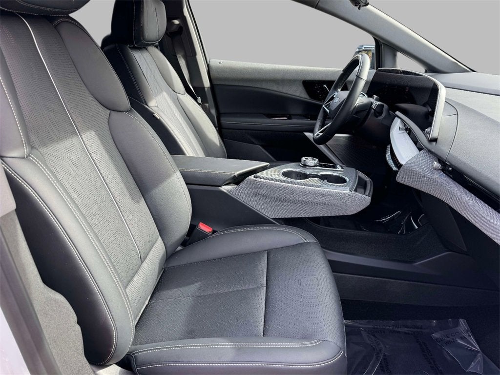 2025 Cadillac OPTIQ Luxury 2