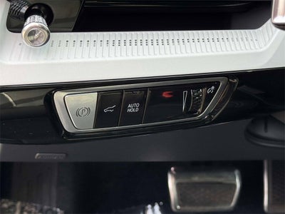 2025 Cadillac OPTIQ Luxury 2