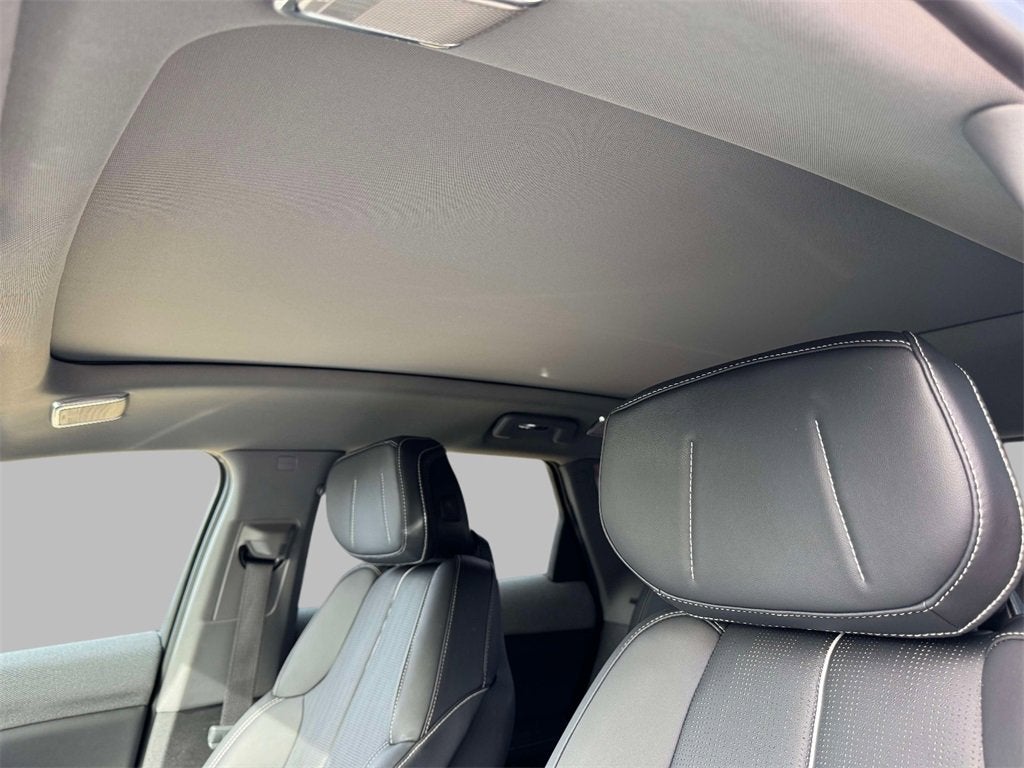 2025 Cadillac OPTIQ Luxury 2