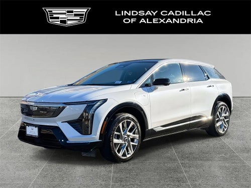 2025 Cadillac OPTIQ Luxury 2