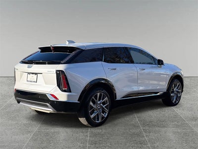 2025 Cadillac OPTIQ Luxury 2