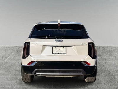 2025 Cadillac OPTIQ Luxury 2