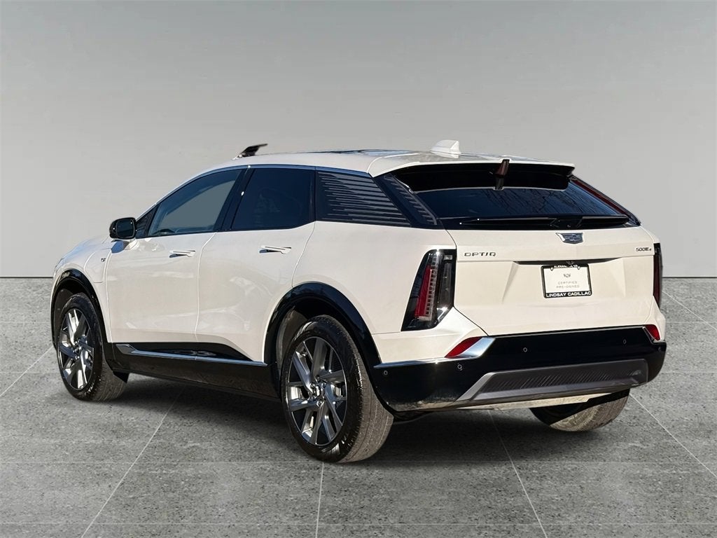 2025 Cadillac OPTIQ Luxury 2