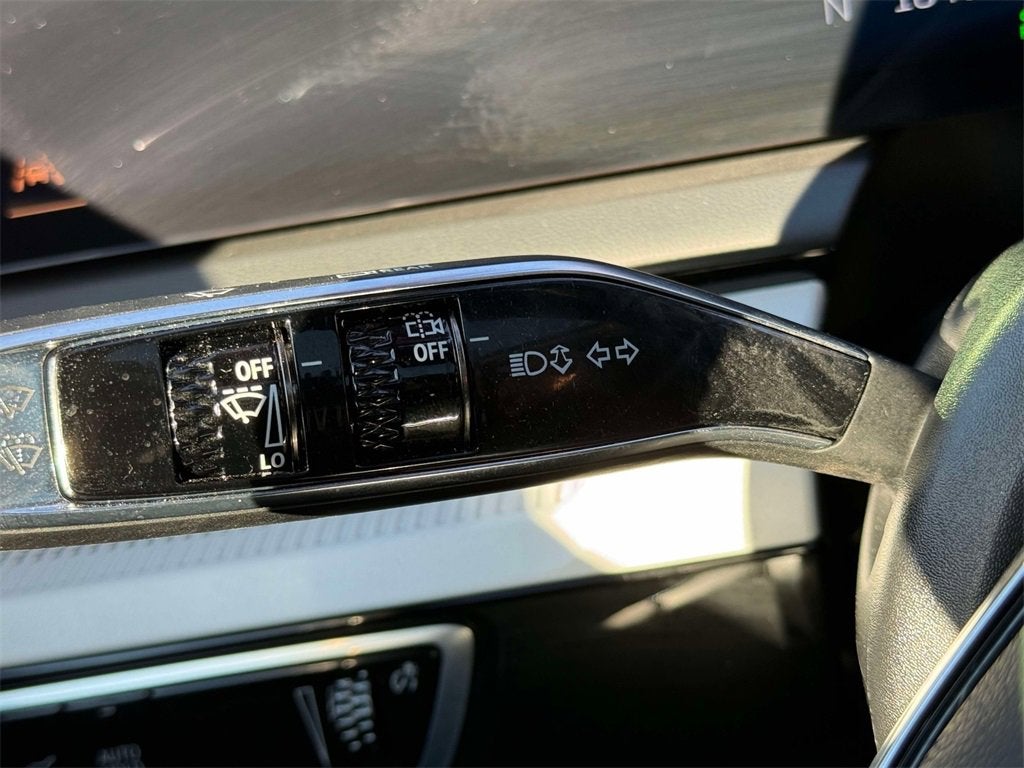 2025 Cadillac OPTIQ Luxury 2