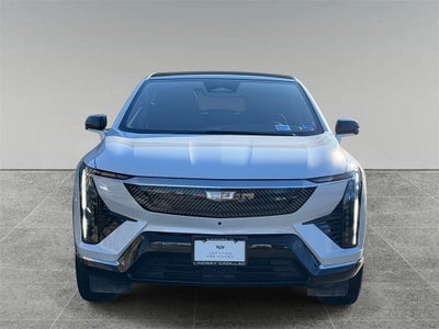 2025 Cadillac OPTIQ Luxury 2