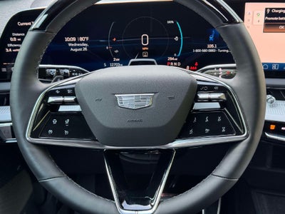 2025 Cadillac OPTIQ Luxury 2