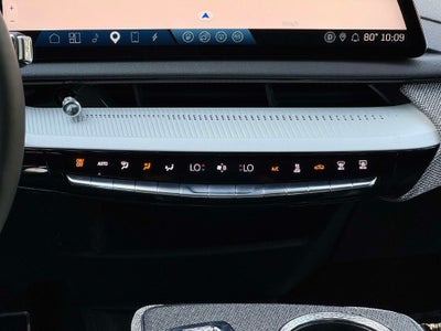 2025 Cadillac OPTIQ Luxury 2