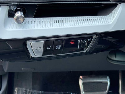 2025 Cadillac OPTIQ Luxury 2