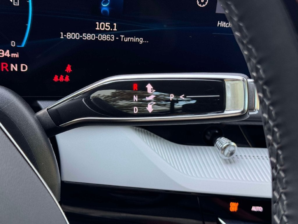 2025 Cadillac OPTIQ Luxury 2