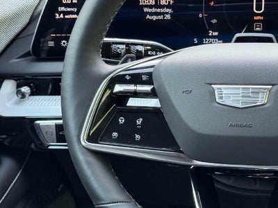 2025 Cadillac OPTIQ Luxury 2
