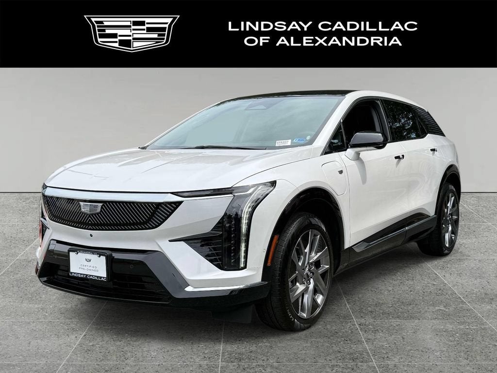 2025 Cadillac OPTIQ Luxury 2