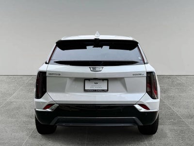 2025 Cadillac OPTIQ Luxury 2