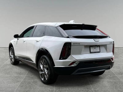 2025 Cadillac OPTIQ Luxury 2