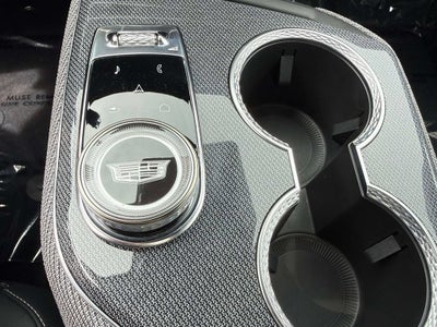 2025 Cadillac OPTIQ Luxury 2