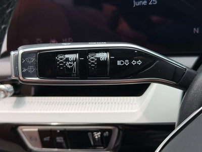 2025 Cadillac OPTIQ Luxury 2