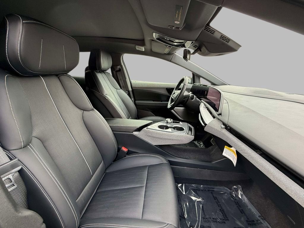 2025 Cadillac OPTIQ Luxury 2