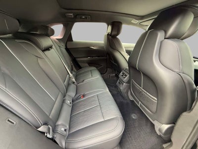 2025 Cadillac OPTIQ Luxury 2