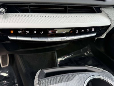 2025 Cadillac OPTIQ Luxury 2