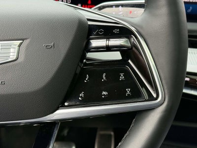 2025 Cadillac OPTIQ Luxury 2