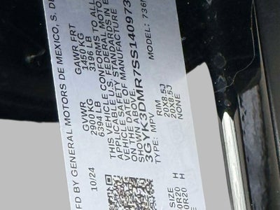 2025 Cadillac OPTIQ Luxury 2