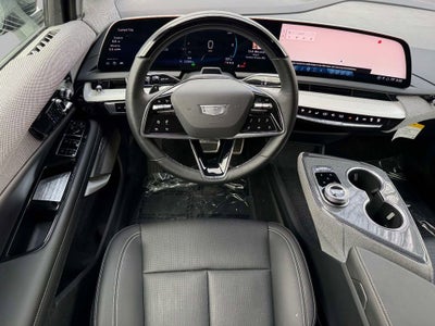 2025 Cadillac OPTIQ Luxury 2