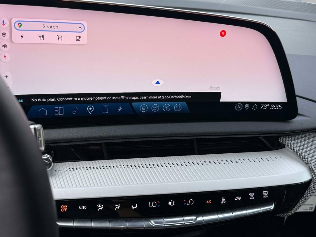 2025 Cadillac OPTIQ Luxury 2