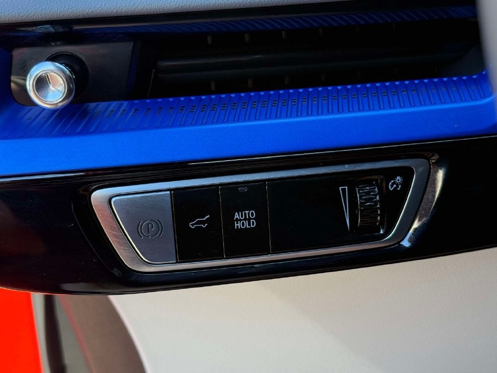2025 Cadillac OPTIQ Sport 1
