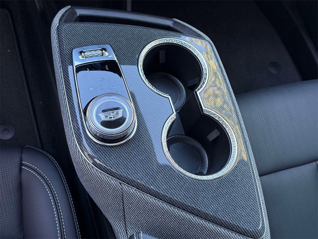 2025 Cadillac OPTIQ Sport 2