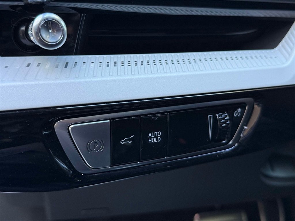 2025 Cadillac OPTIQ Sport 2