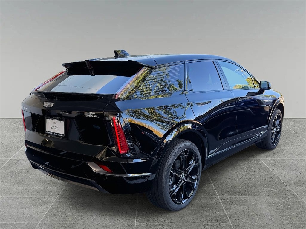 2025 Cadillac OPTIQ Sport 2