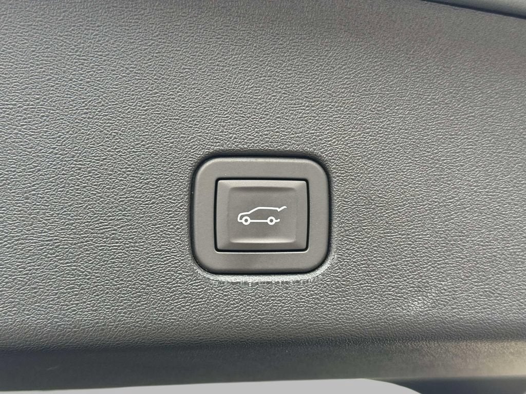 2025 Cadillac OPTIQ Sport 2