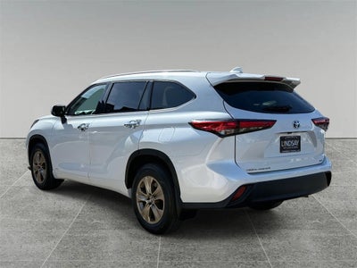 2022 Toyota Highlander Hybrid Bronze Edition