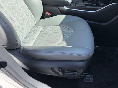 2022 Toyota Highlander Hybrid Bronze Edition