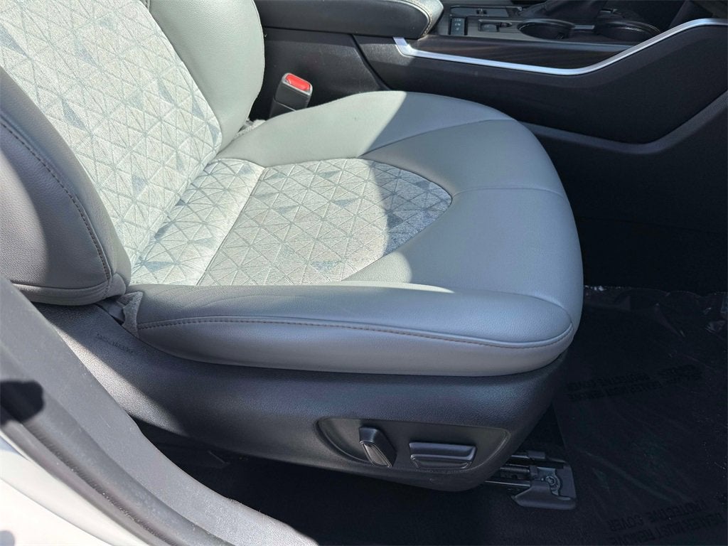 2022 Toyota Highlander Hybrid Bronze Edition