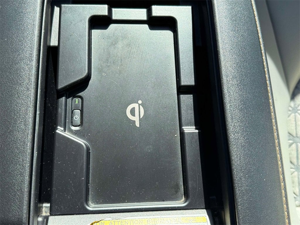 2022 Toyota Highlander Hybrid Bronze Edition