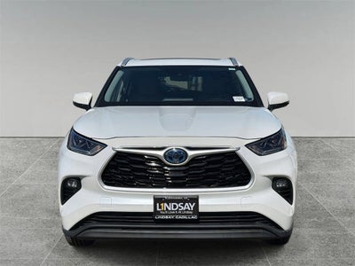 2022 Toyota Highlander Hybrid Bronze Edition