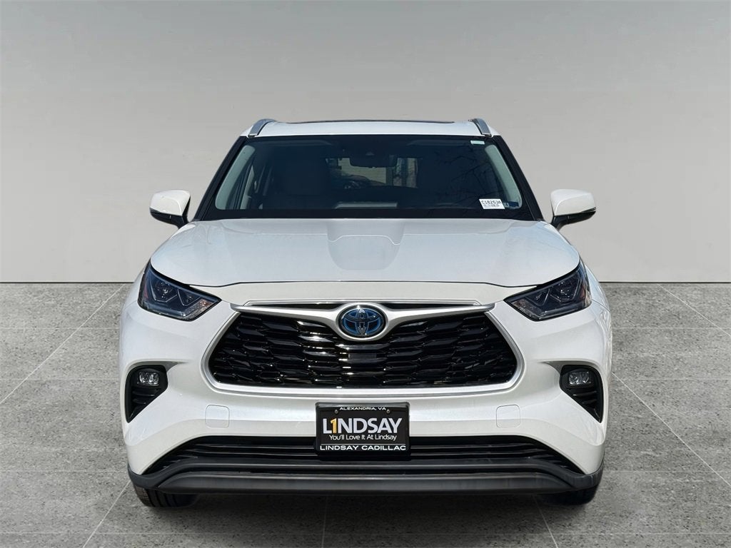 2022 Toyota Highlander Hybrid Bronze Edition