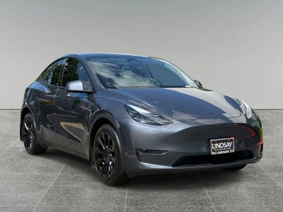 2024 Tesla Model Y Long Range