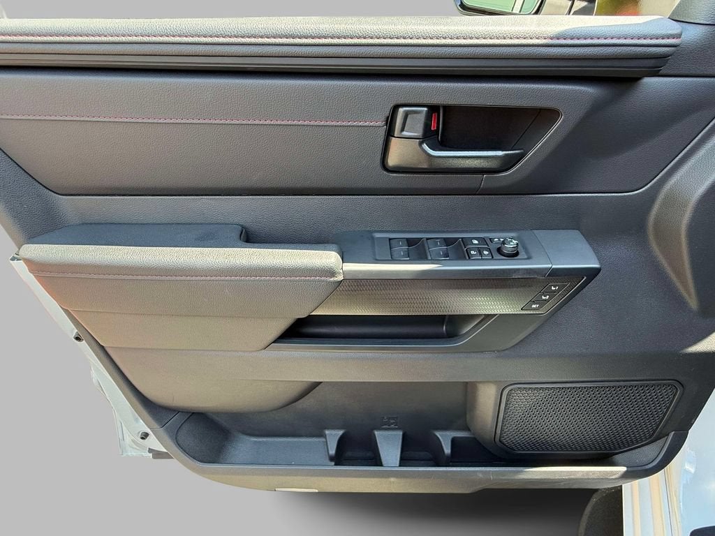 2025 Toyota Sequoia SR5