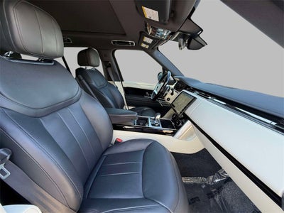 2023 Land Rover Range Rover SE