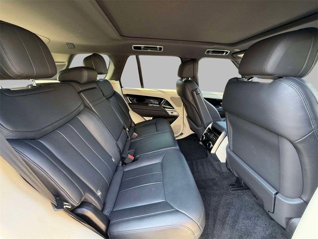 2023 Land Rover Range Rover SE