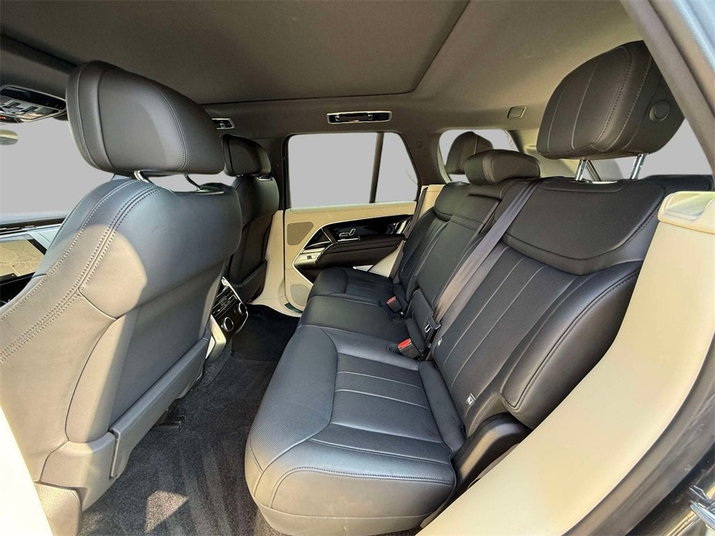 2023 Land Rover Range Rover SE