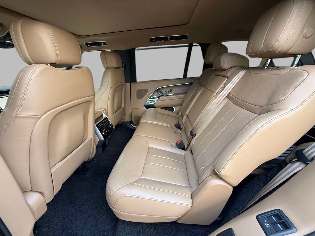 2024 Land Rover Range Rover SE
