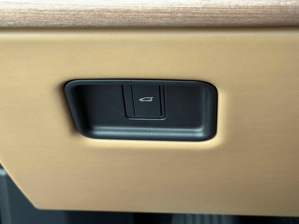 2024 Land Rover Range Rover SE